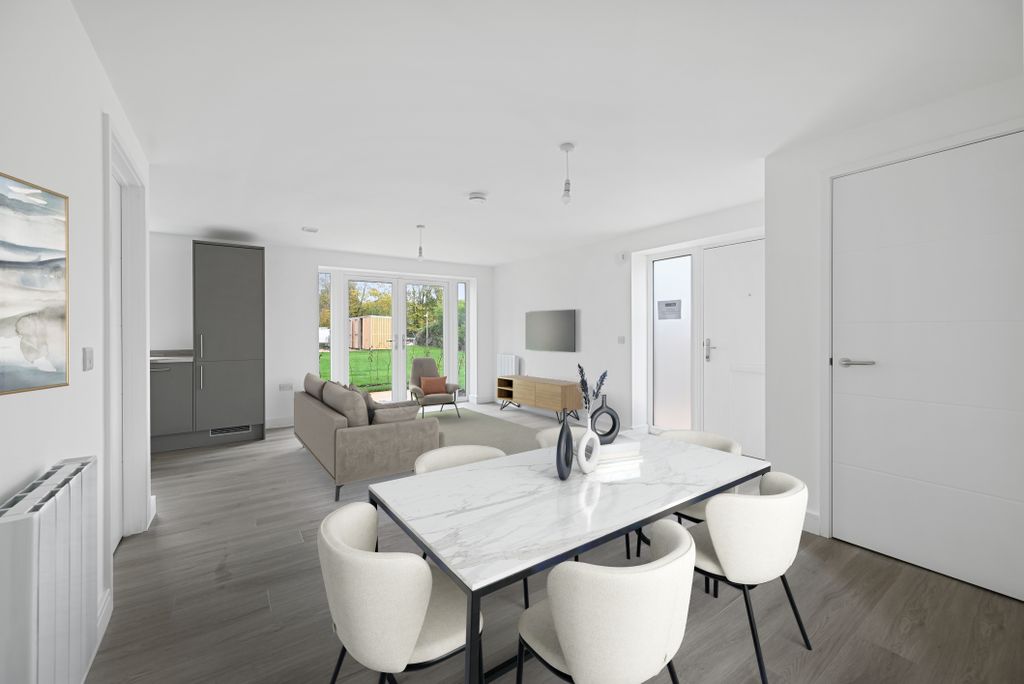 Property photo 2 of 8 Front