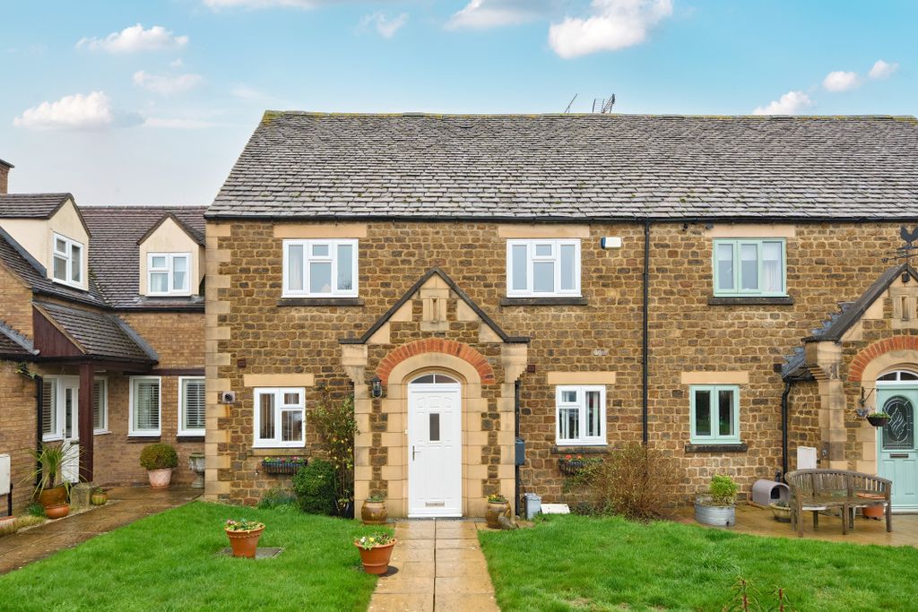 Property photo 1 of 10