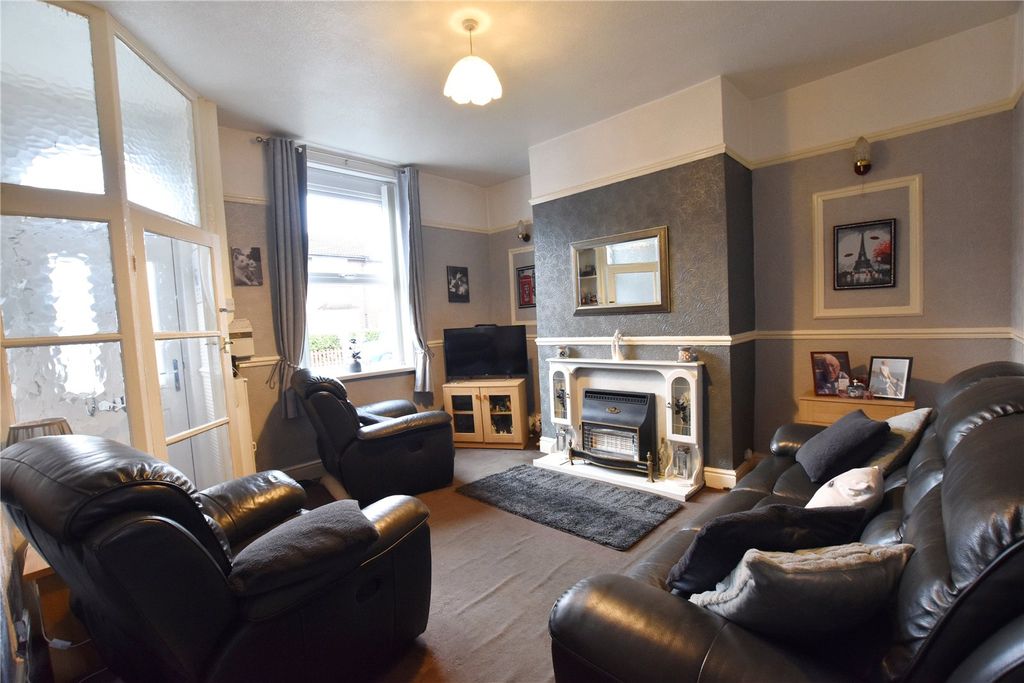 Property photo 2 of 16 Picture No. 10