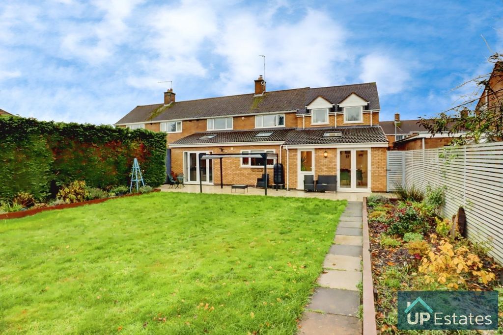 Property photo 2 of 19 Rear Aspect