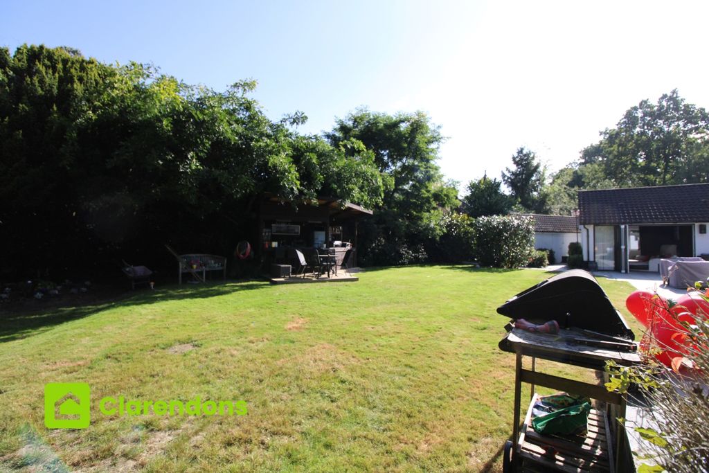 Additional image 36 of 5 bed detached bungalow for saleStation Road, Lingfield, Surrey RH7