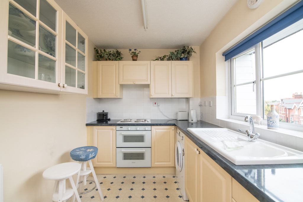 Property photo 3 of 19