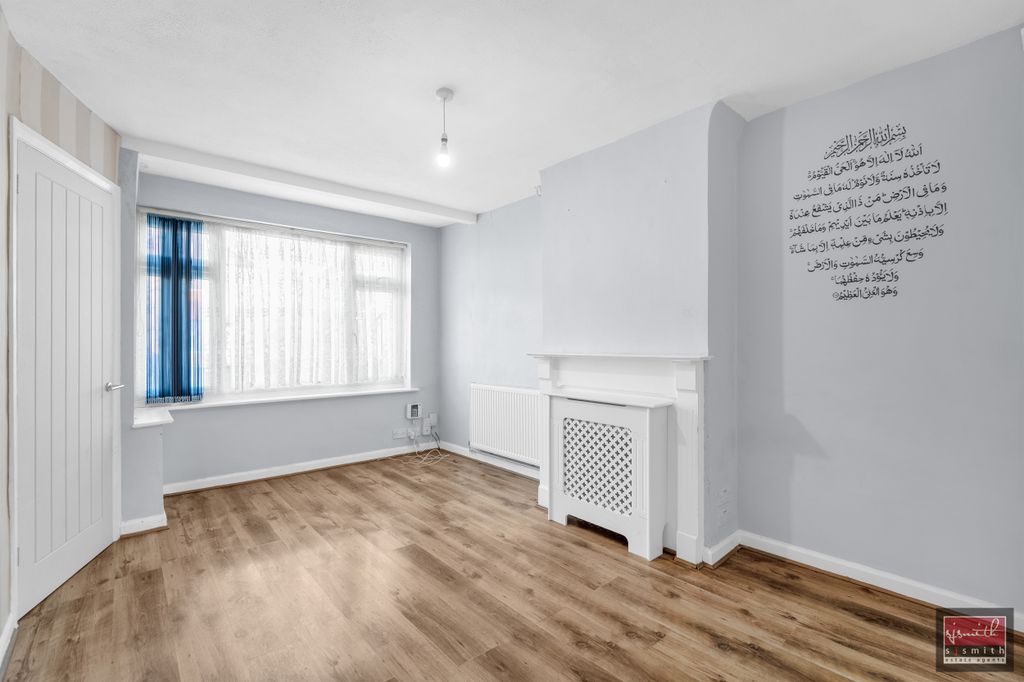 Property photo 3 of 11 Dsc02192