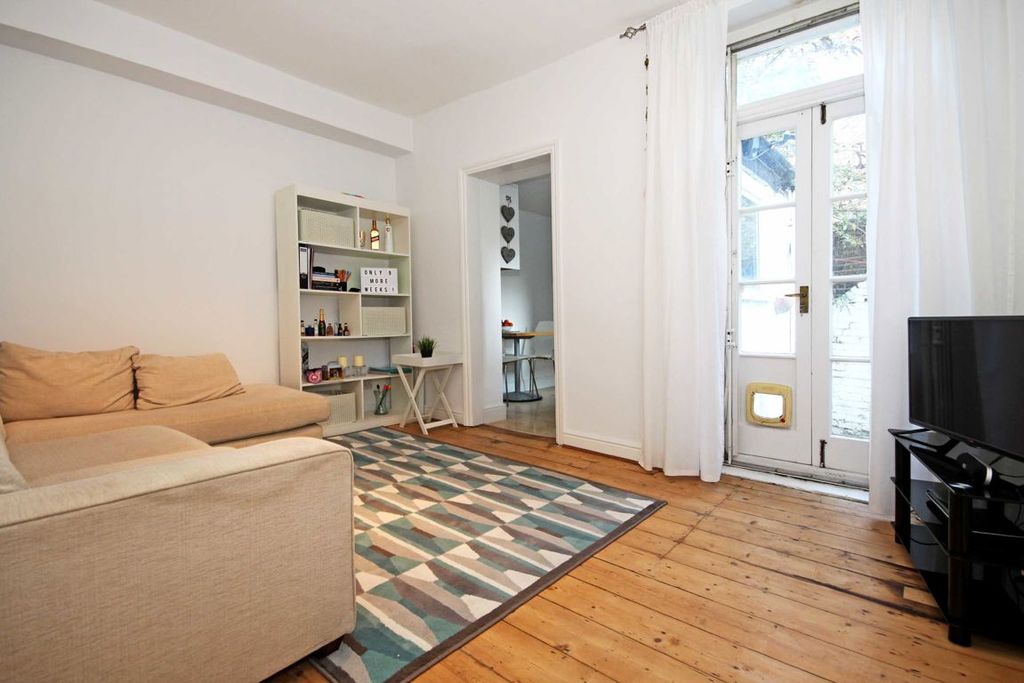 Property photo 1 of 4