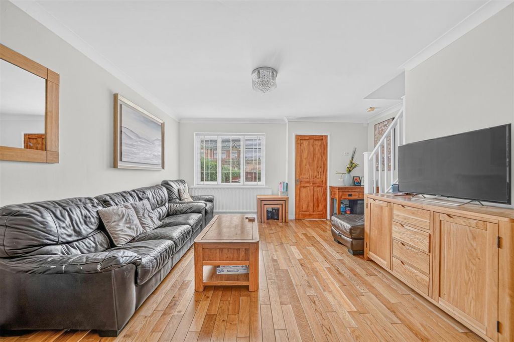 Property photo 3 of 21