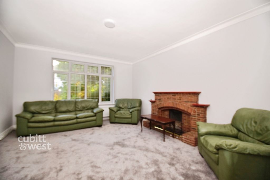 Property photo 2 of 15 0Dfea526-Dsc_0039