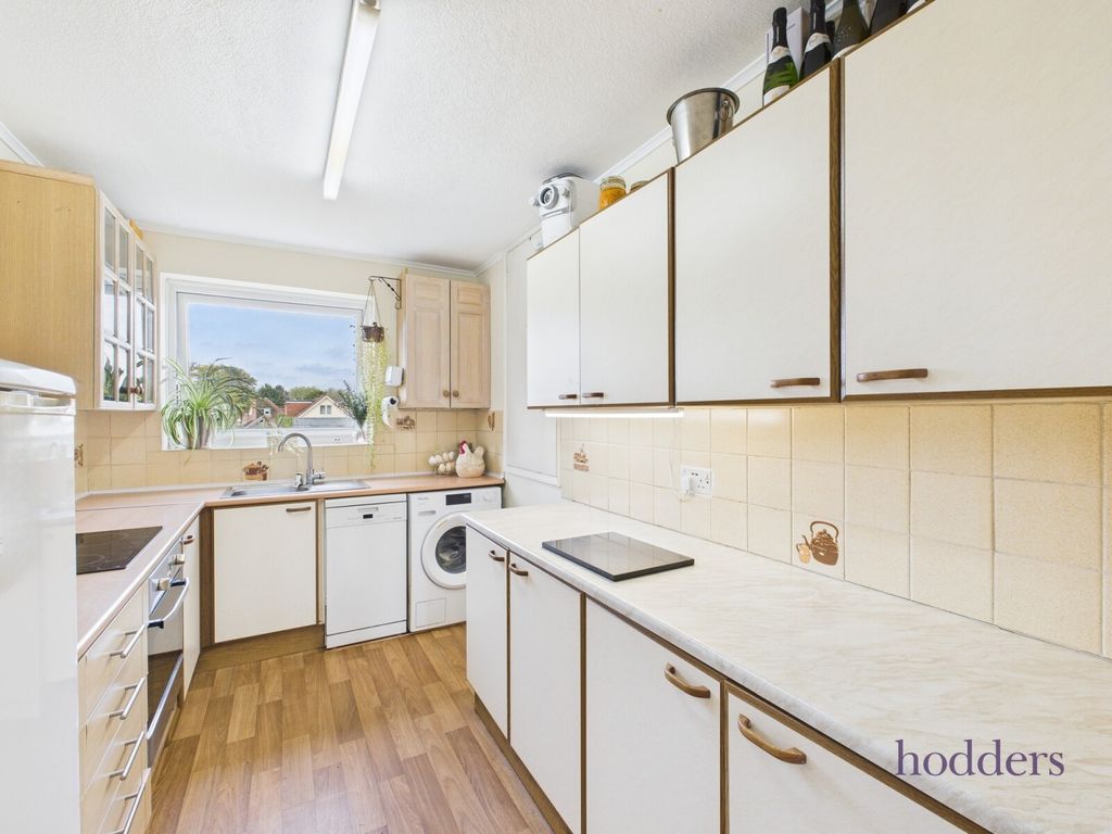 Property photo 3 of 14 Picture No. 30