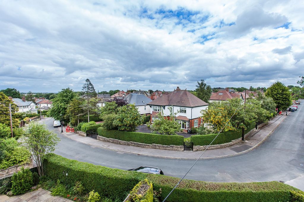 Property photo 3 of 19