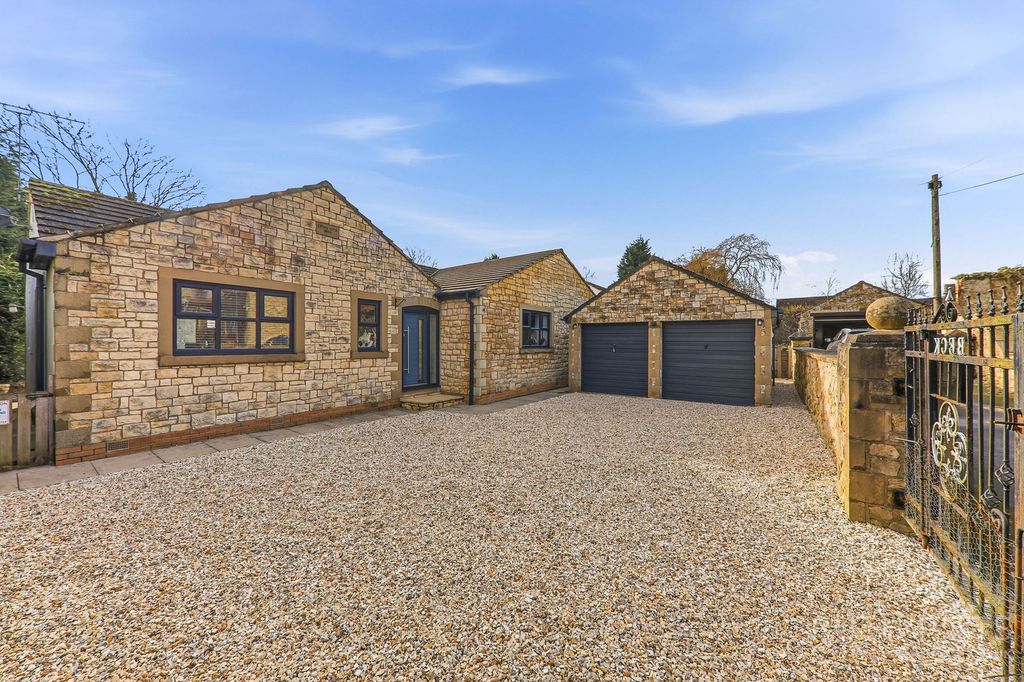 Property photo 1 of 28