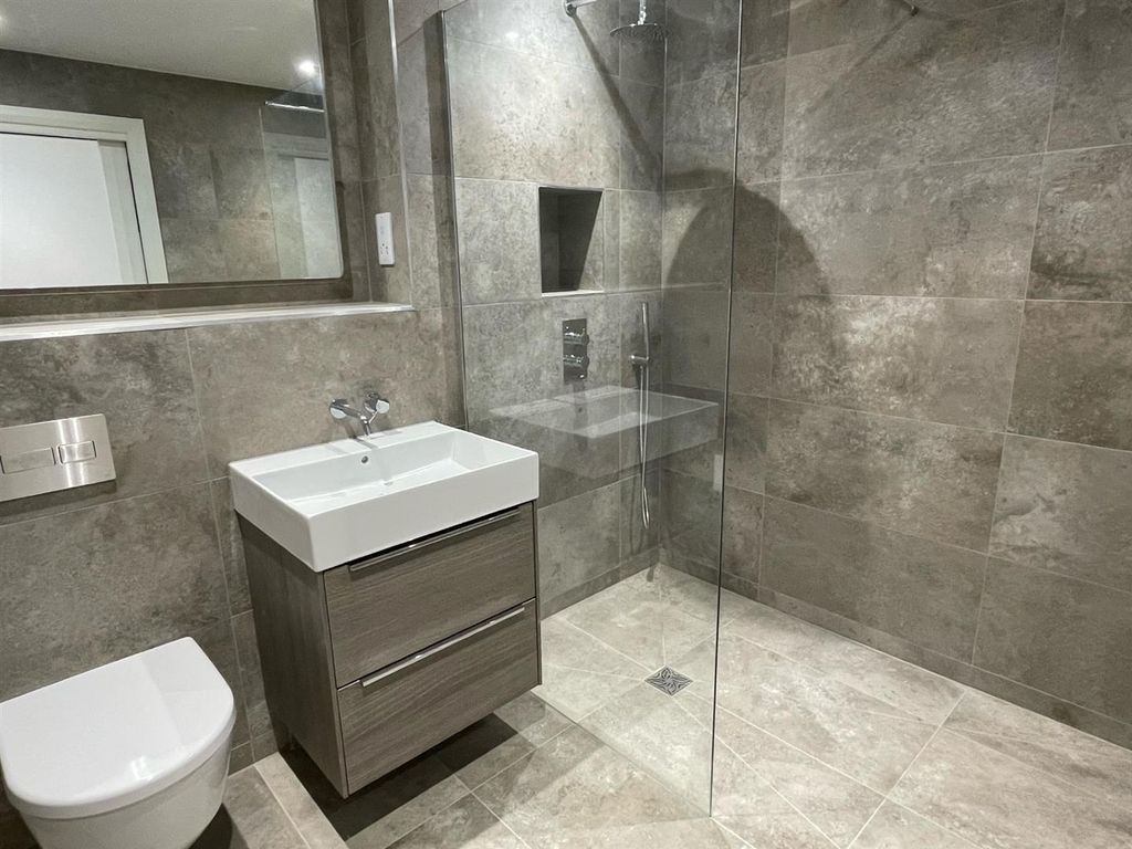Property photo 2 of 25 Shower.Jpg