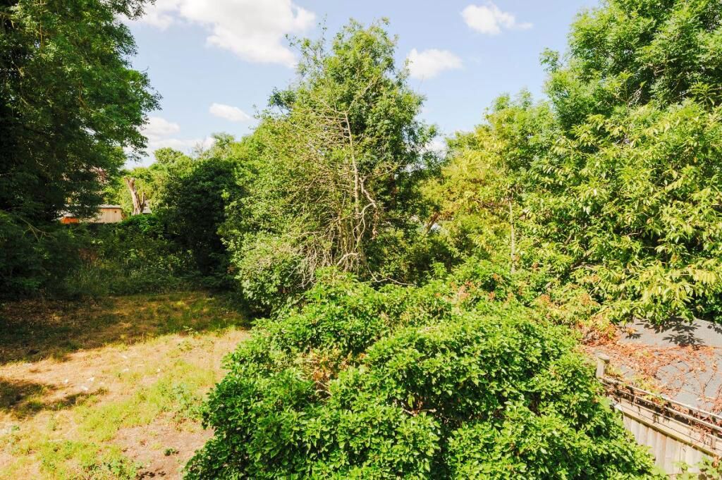 Property photo 3 of 8