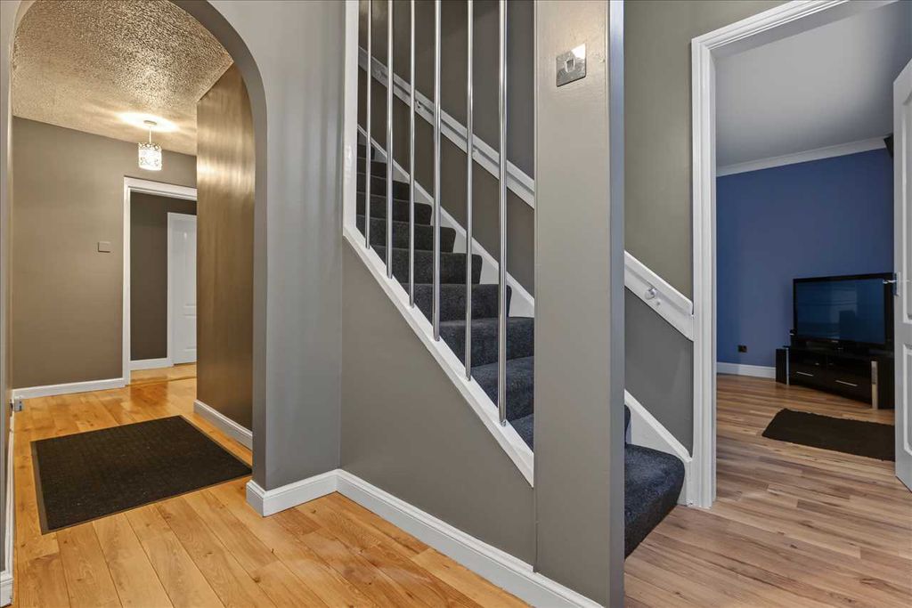 Property photo 2 of 29 Hallway