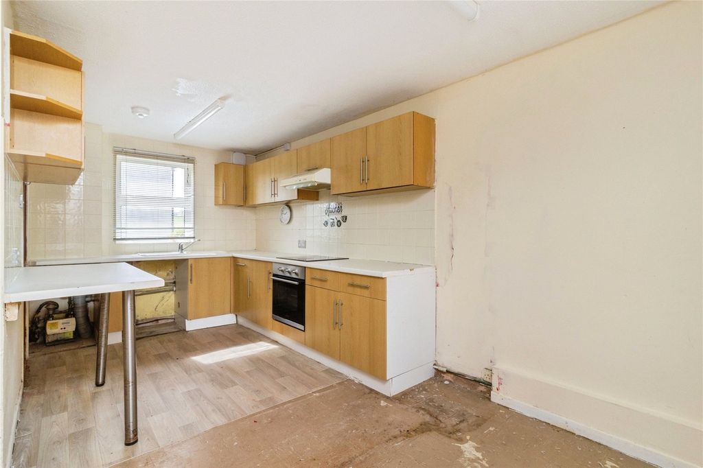 Property photo 3 of 19 Picture No. 07