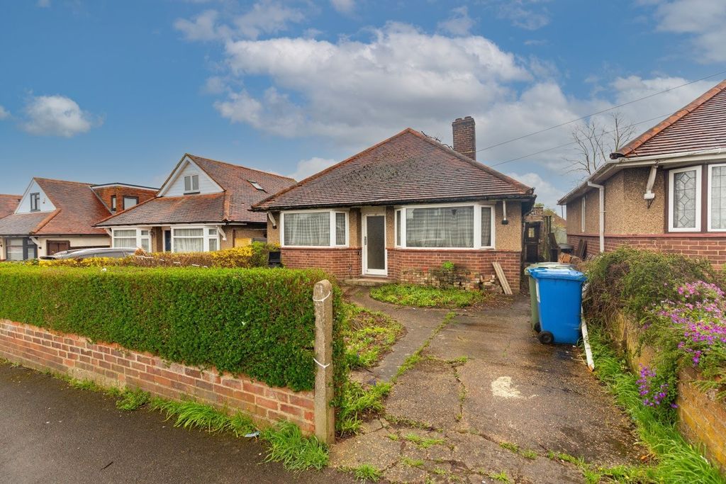 Property photo 1 of 1 Three Bedroom Detached Bungalow For Sale In Windsor, Sl4