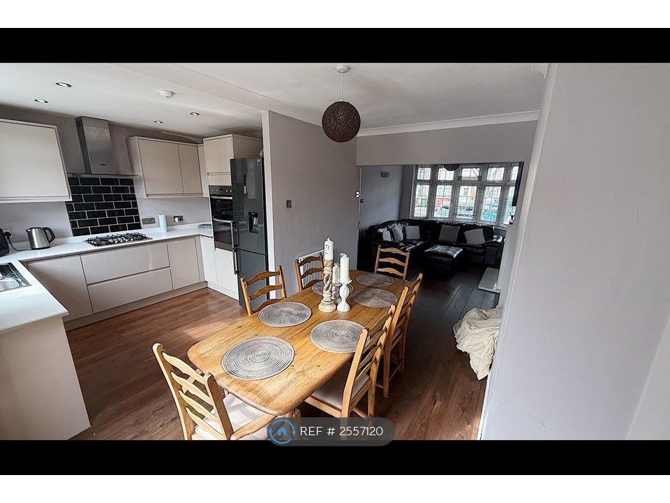 Property photo 1 of 29