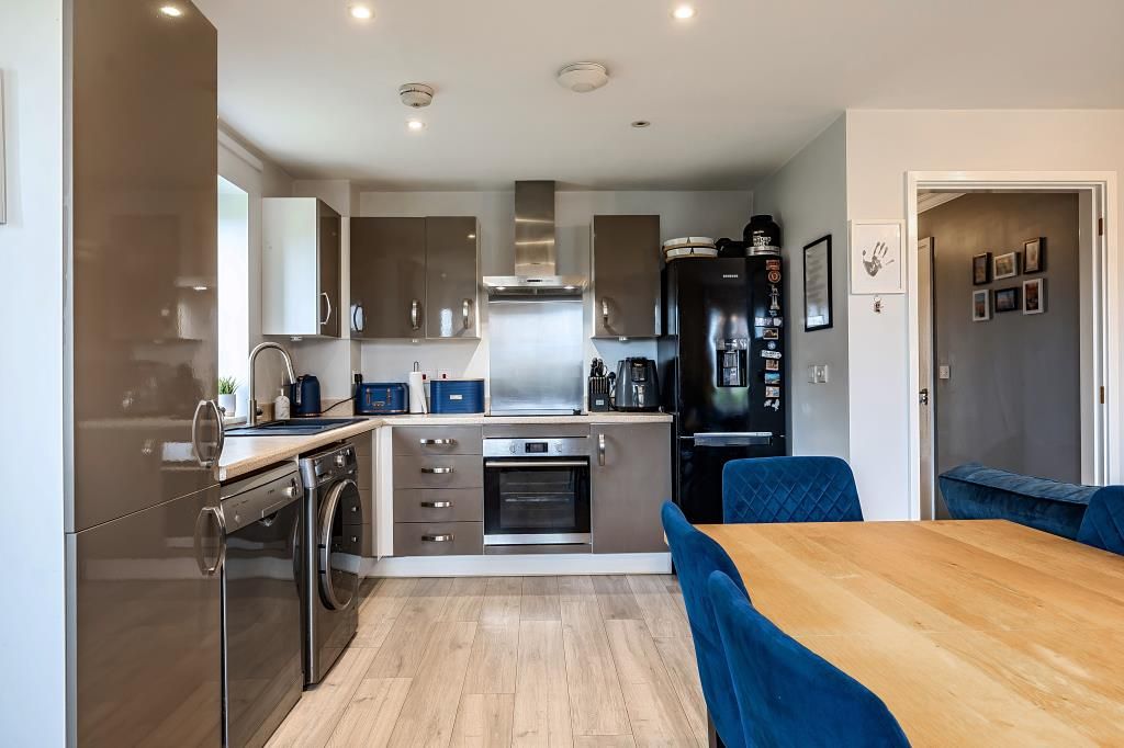 Property photo 2 of 20 Kitchen