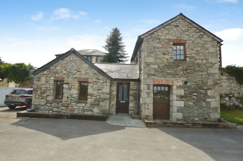 Property photo 1 of 13 Pbox-Img.Jpg