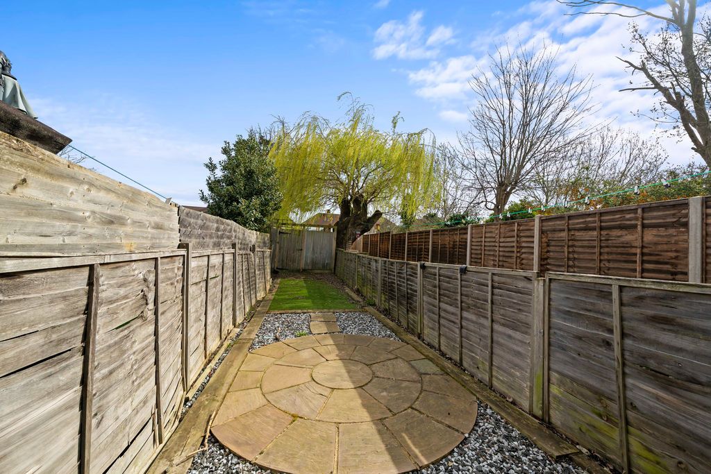 Property photo 3 of 12 Photo 10