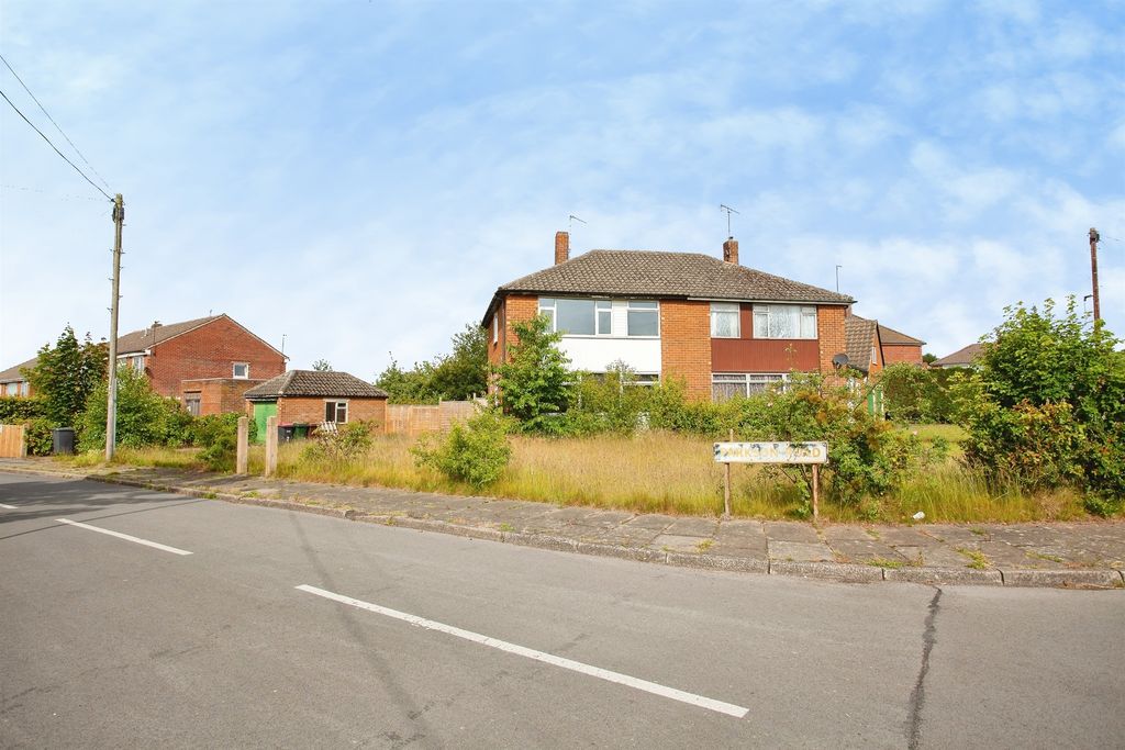 Property photo 1 of 13