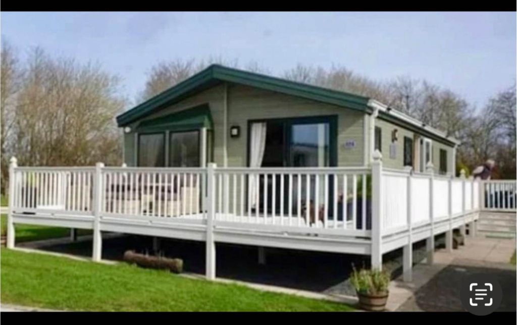 Property photo 2 of 53