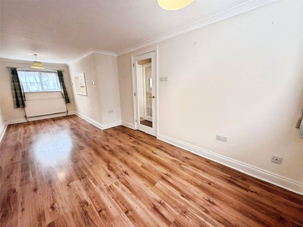 Property photo 3 of 15 Picture No. 09