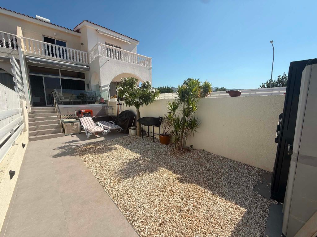 Property photo 1 of 27