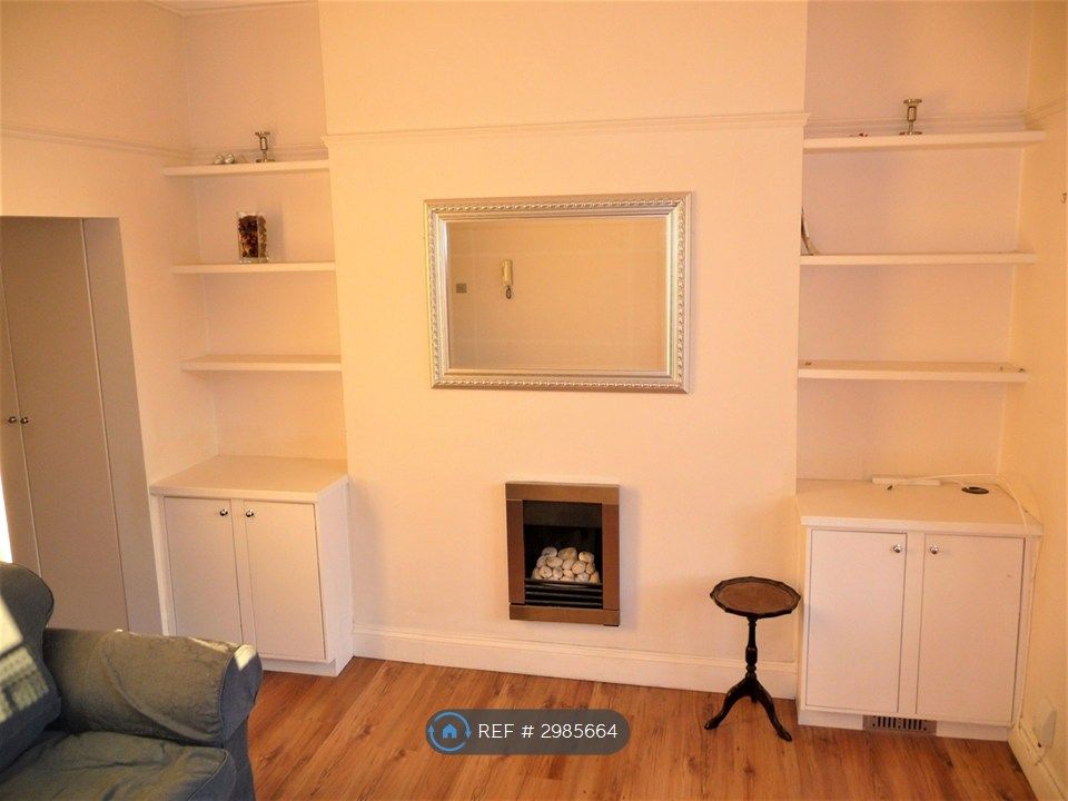 Property photo 3 of 9 Lounge