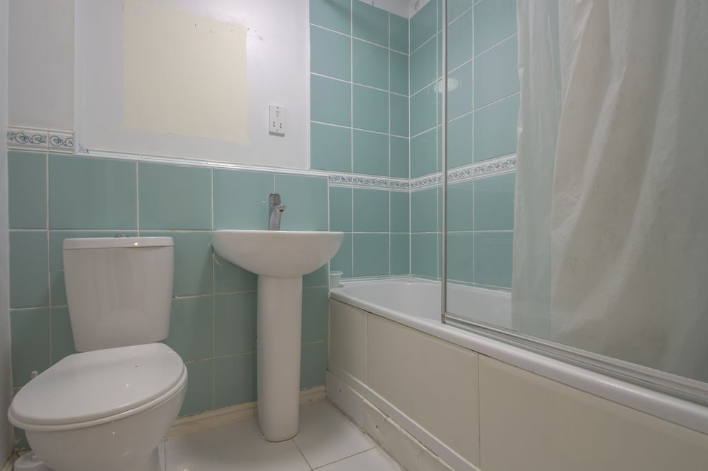 Property photo 2 of 5 Gallery