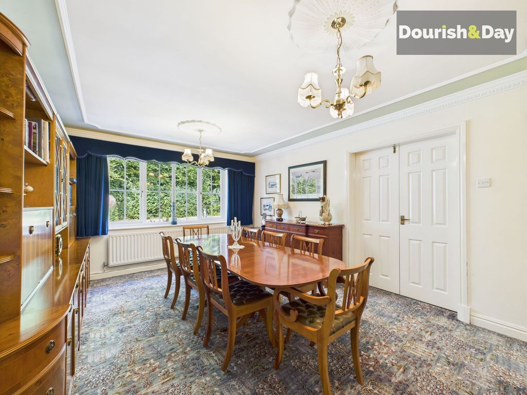 Property photo 3 of 28 Dining Room