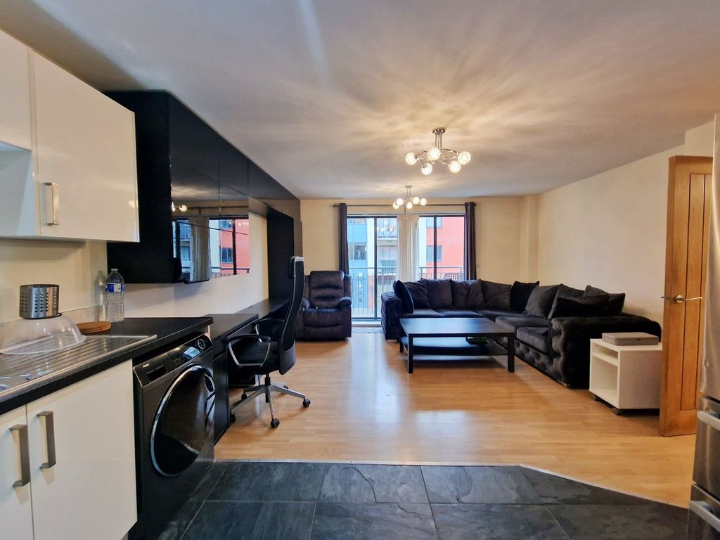 Property photo 2 of 14