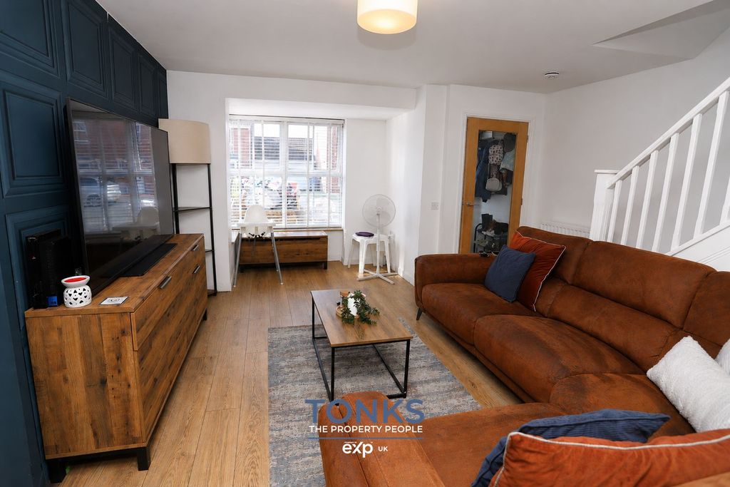 Property photo 3 of 26