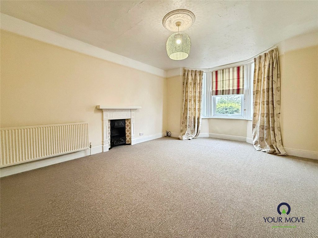 Property photo 3 of 14 Picture No. 11