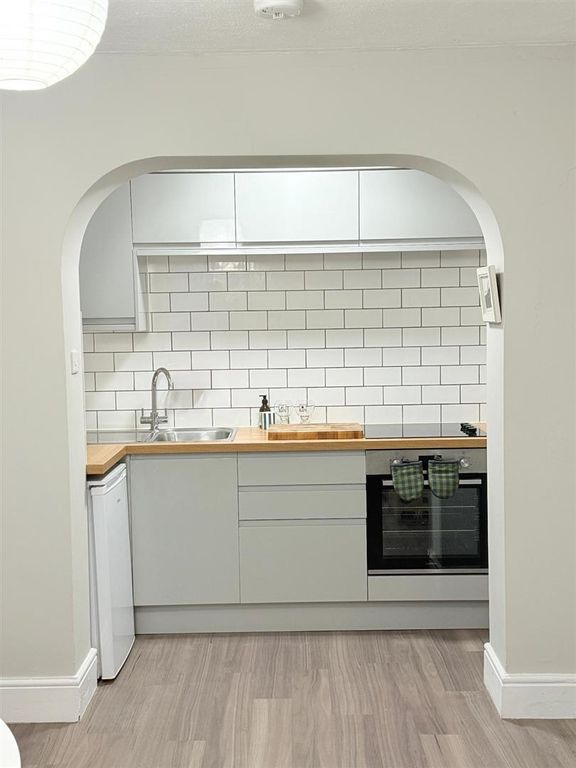 Property photo 3 of 15 Kitchen