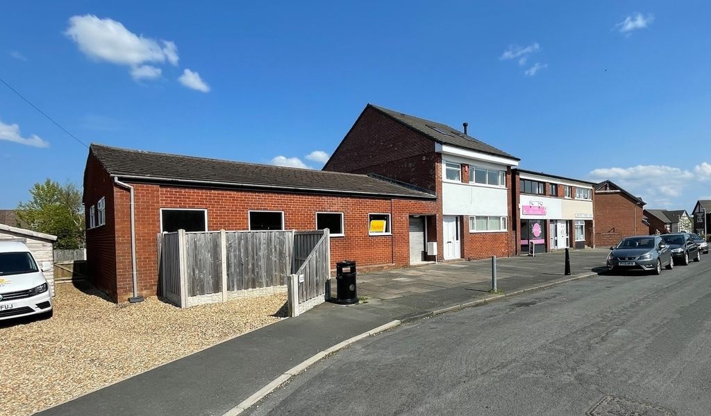 Property photo 2 of 5