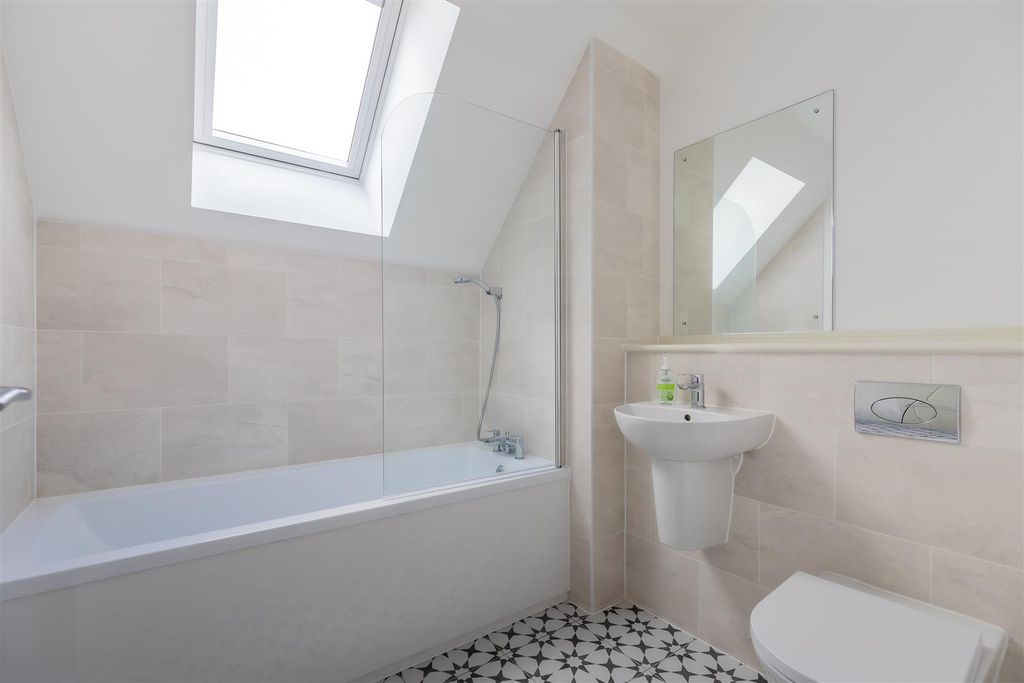 Additional image 9 of 2 bed flat for saleSophia Mews, Cathedral Road, Pontcanna CF11