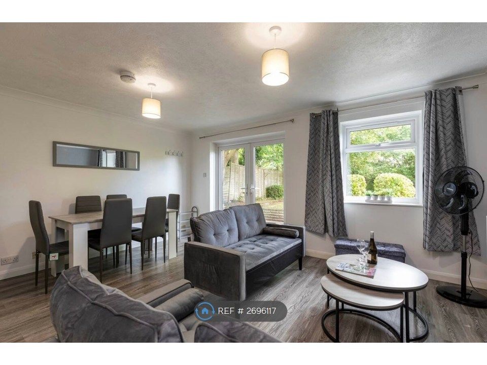 Property photo 1 of 31