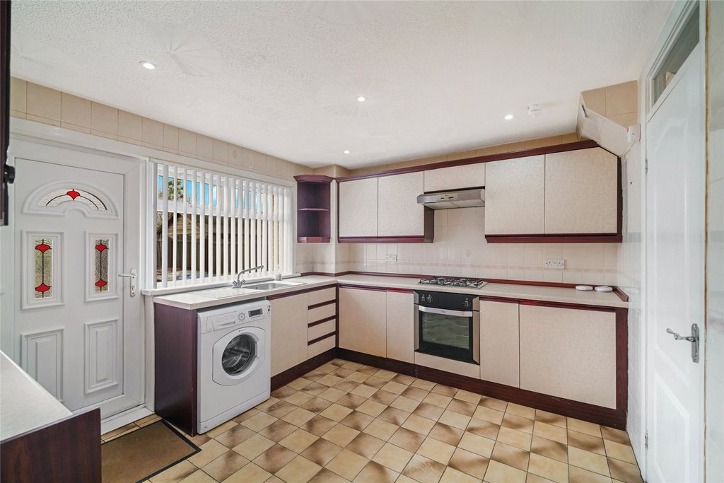 Property photo 2 of 21 Picture No. 09