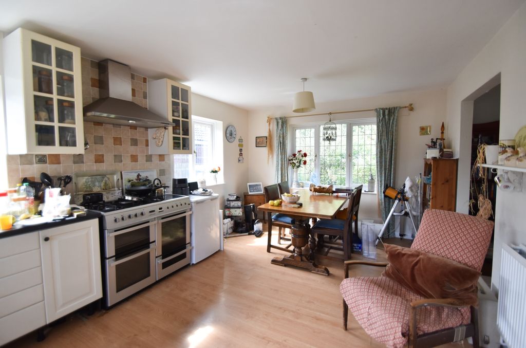 Property photo 3 of 11 Kitchen/Diner