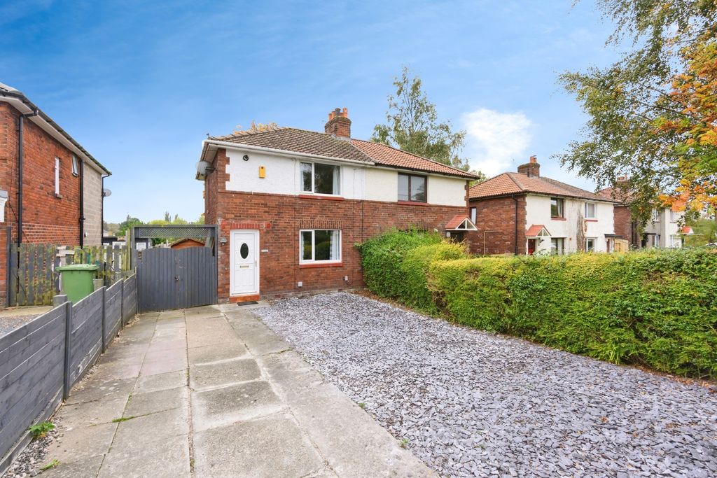 Property photo 1 of 11 External