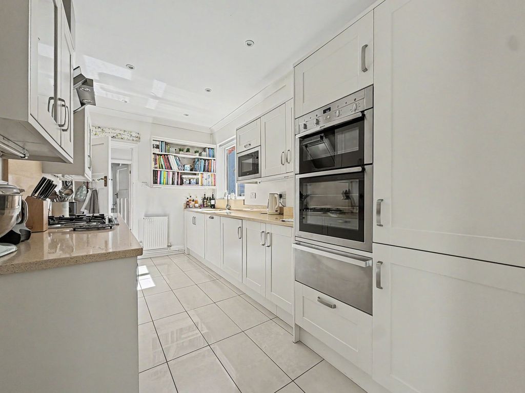 Property photo 3 of 29
