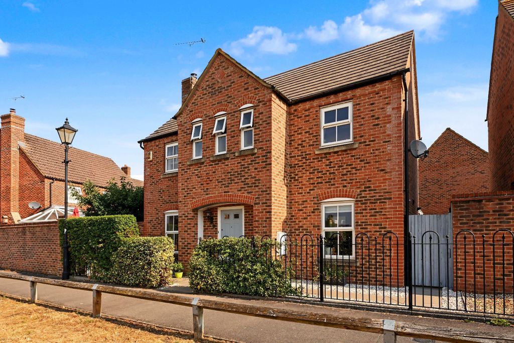 Property photo 1 of 19 5283820
