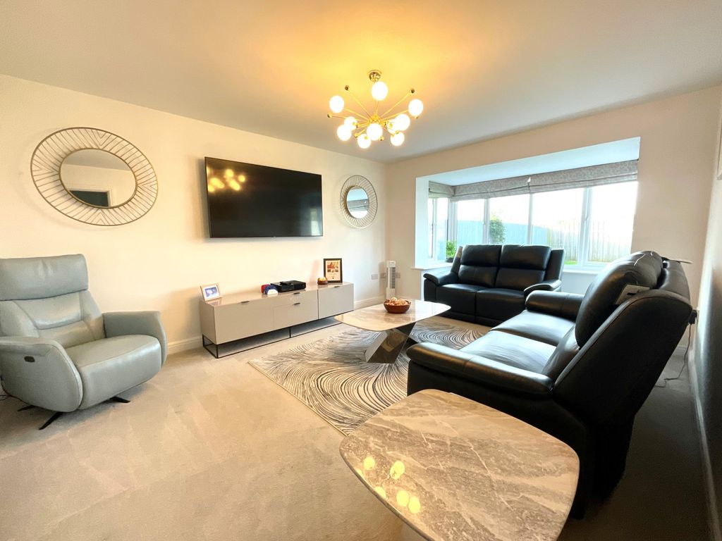 Property photo 3 of 22