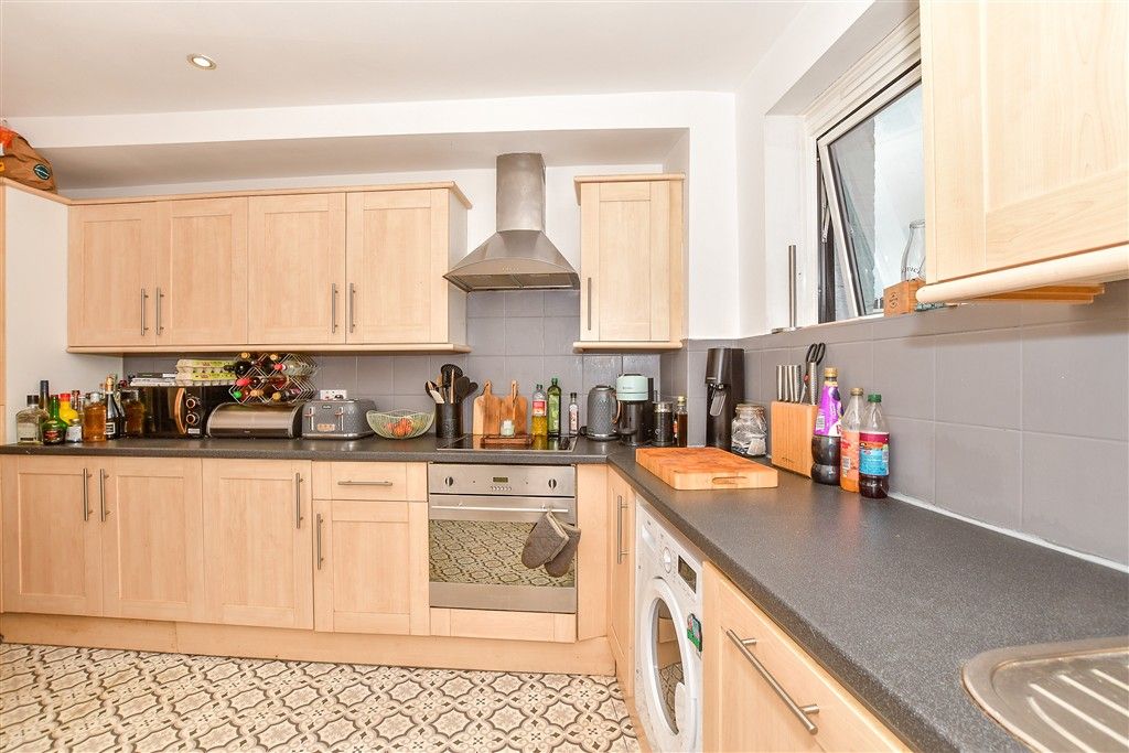 Property photo 2 of 13 Kitchen