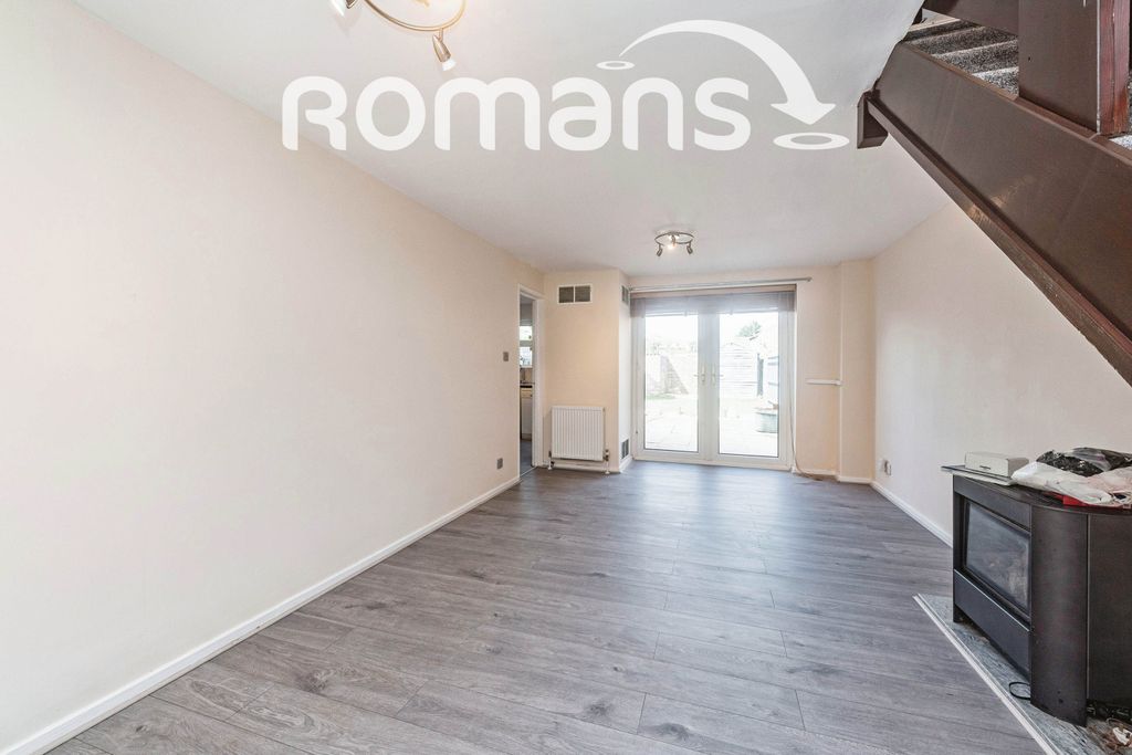 Property photo 3 of 11 89Thedelph-2