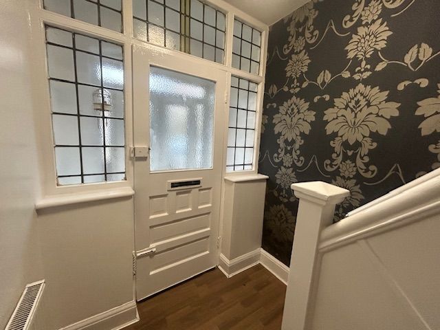 Property photo 2 of 29