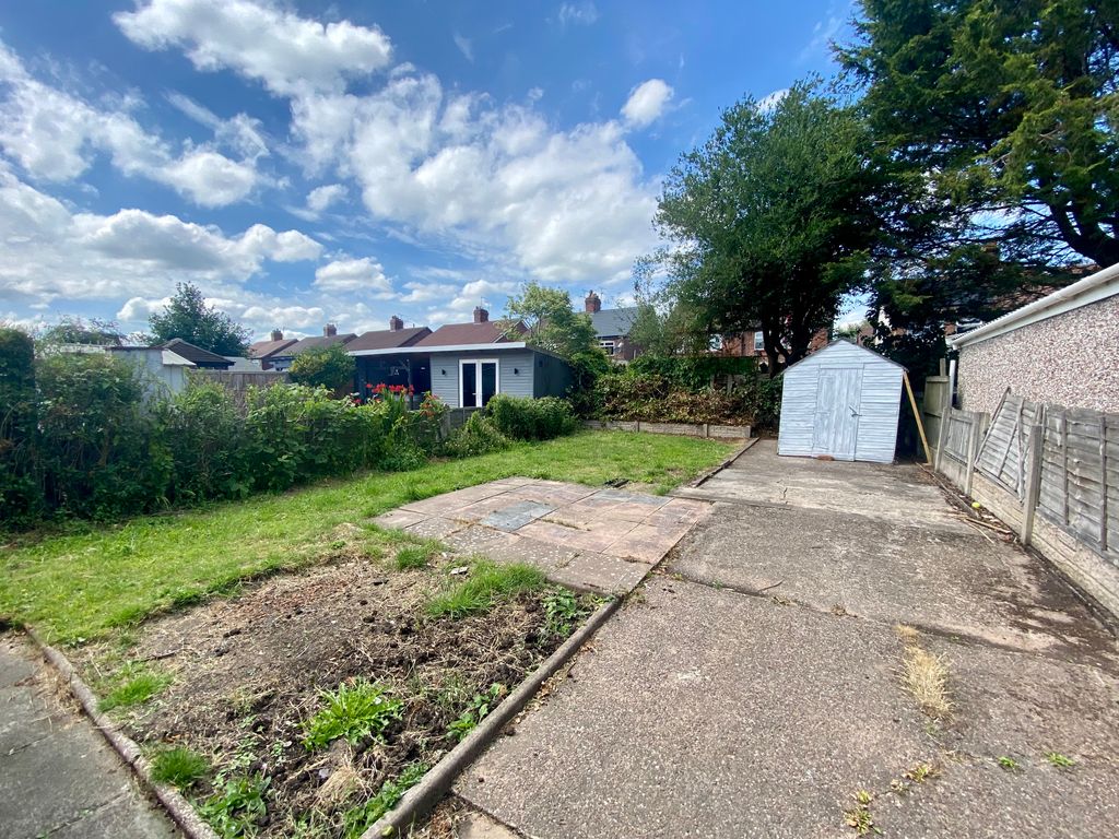 Property photo 2 of 11