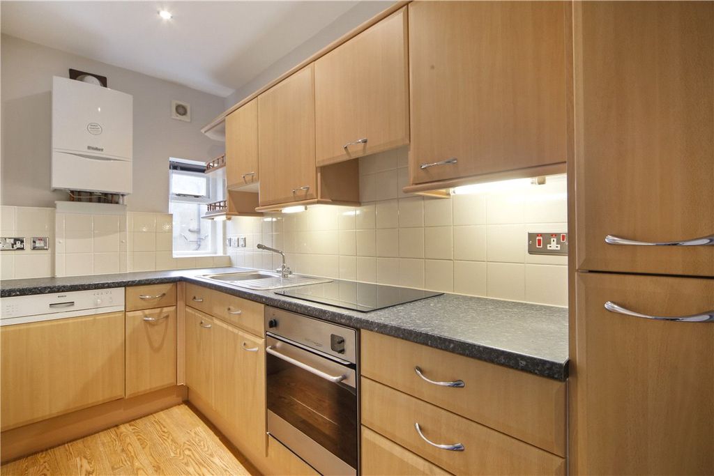 Property photo 2 of 6 Picture No. 05
