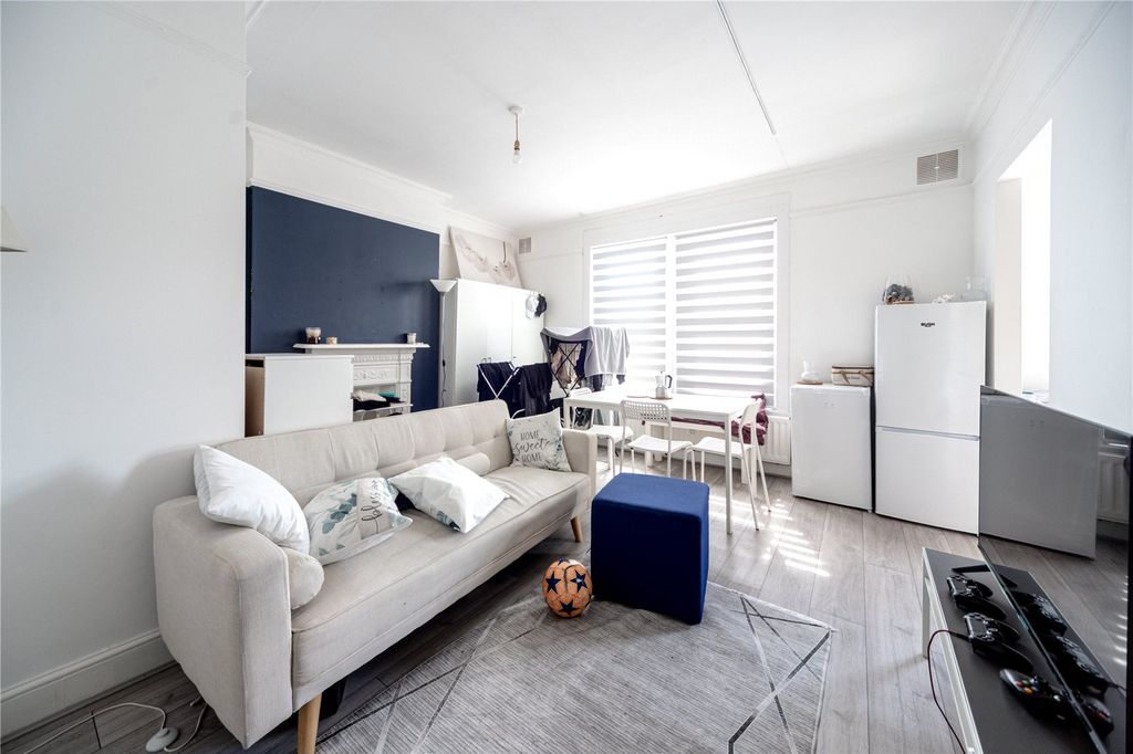 Property photo 2 of 7 Picture No. 04