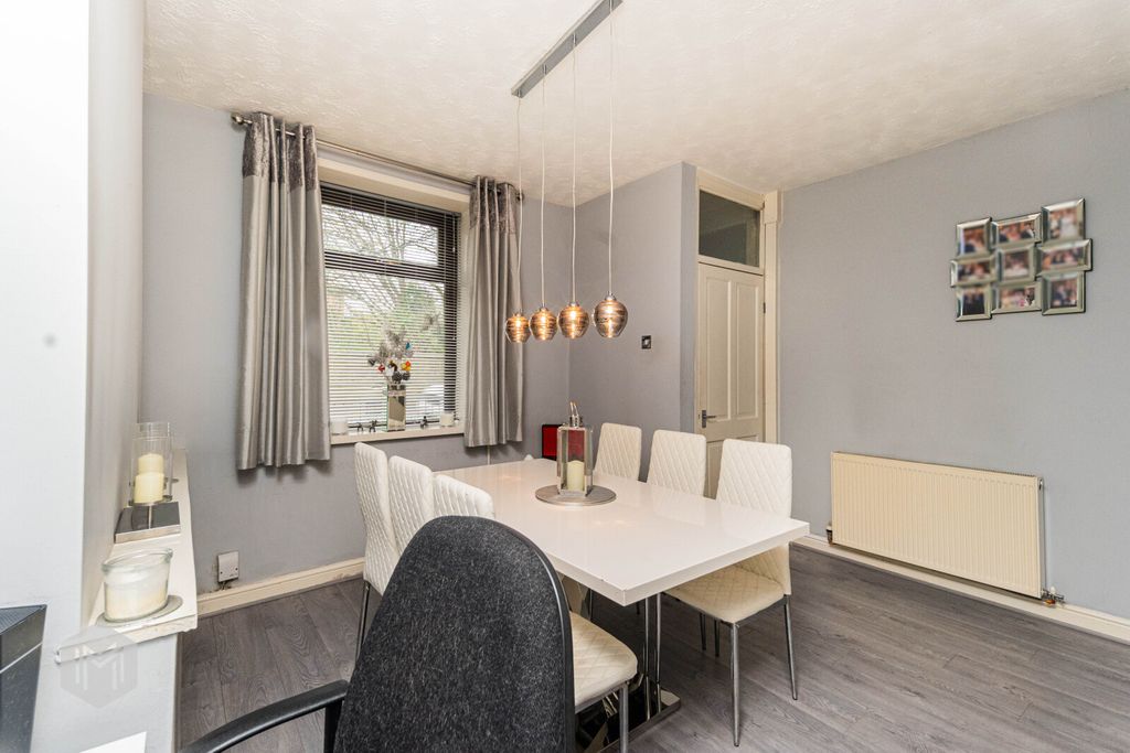 Property photo 3 of 21 Picture No. 05