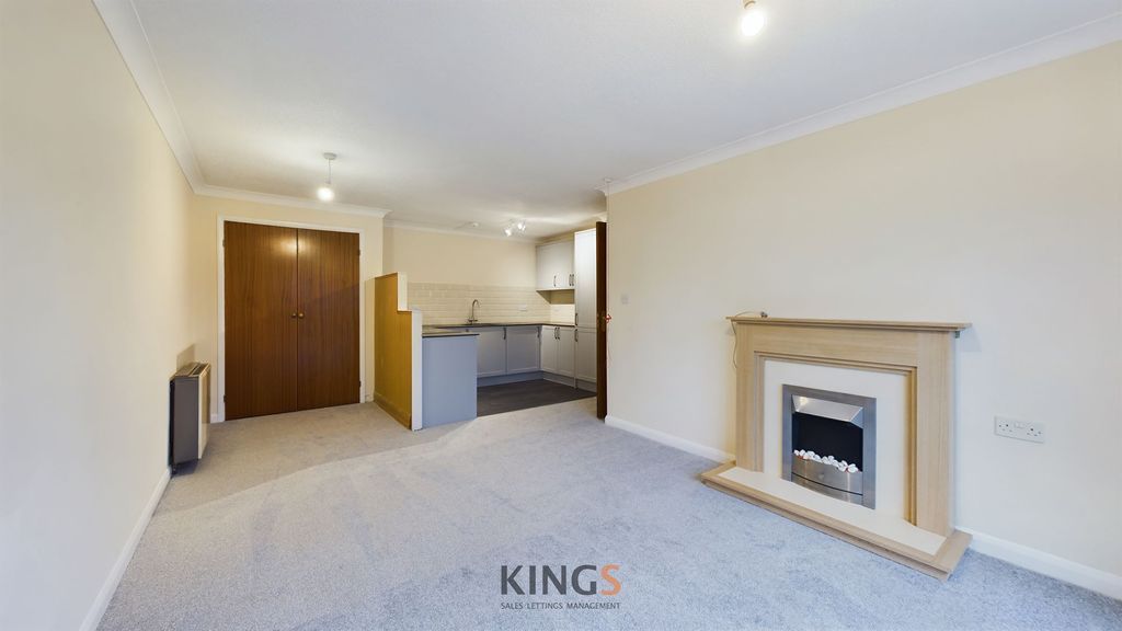 Property photo 3 of 11 Reception Room